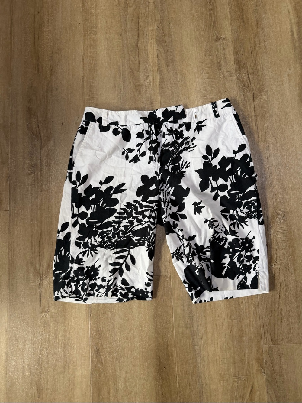 Focus 2000 Black and White Floral Shorts